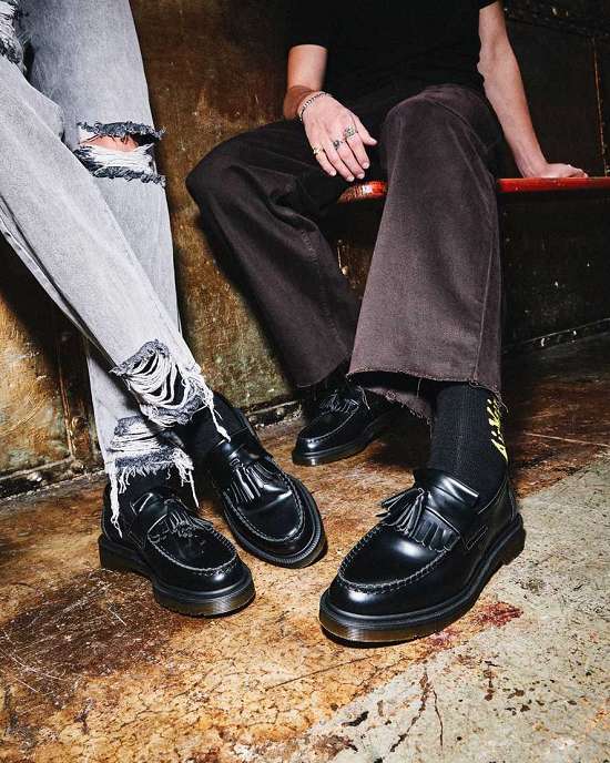 Zapatos Inteligentes Dr. Martens Adrian Tassel Hombre Negros MX-02315